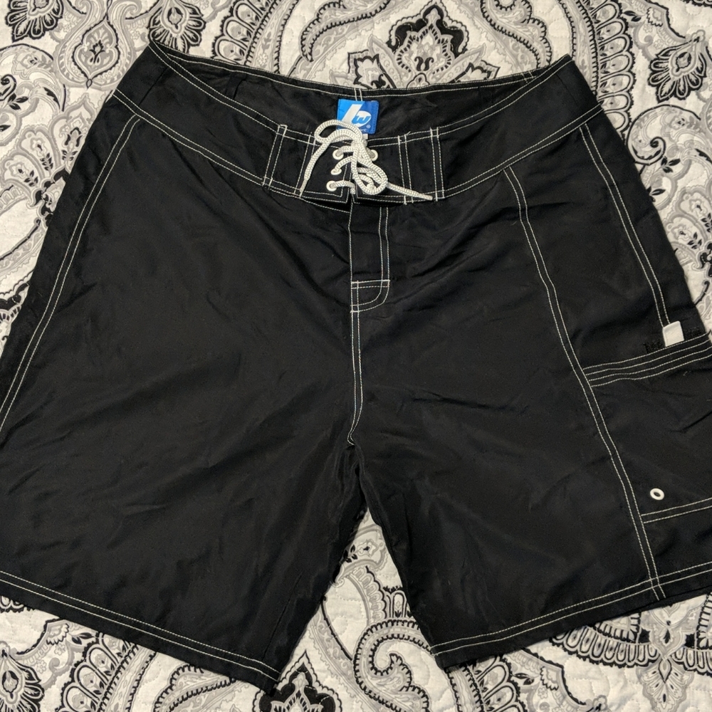 Women's black swim bermuda